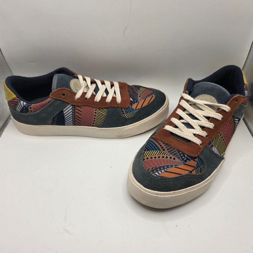 inkkas Multicolor Patterned Low-Top Sneakers with Brown Suede Accents